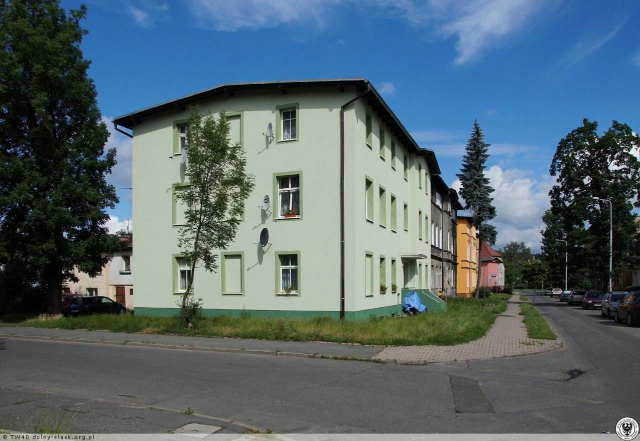 Апартаменти Apartament Oliwia Єленя-Ґура Екстер'єр фото